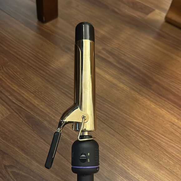Hot tools curling iron - Picture 3 of 5